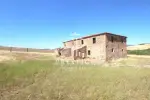 6 bedroom Farmhouse for sale with countryside view in Lajatico, Tuscany
