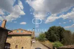 2 bedroom Farmhouse for sale with panoramic view in Volterra, Tuscany
