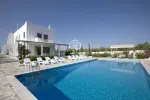 8 bedroom Villa for sale with sea view in Loutraki, Peloponnese
