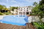 7 bedroom Villa for sale with sea view in La Carolina, Marbella, Andalucia