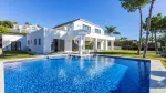 5 bedroom Villa for sale with sea view in Sierra Blanca, Marbella, Andalucia