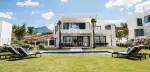 5 bedroom Villa for sale with sea view in Nueva Andalucia, Andalucia