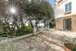 Lovingly Maintained 3 bedroom Apartment for sale with sea view in Cap d'Ail, Cote d'Azur French Riviera