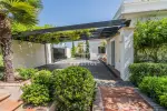 6 bedroom Villa for sale with sea view in Benahavis, Andalucia