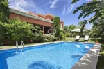 5 bedroom Villa for sale in Marbella, Andalucia