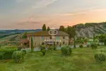 Beautiful 8 bedroom Farmhouse for sale with countryside view in Volterra, Tuscany
