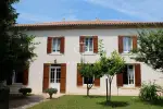 Renovated 6 bedroom Farmhouse for sale in Villeneuve sur Lot, Aquitaine
