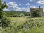 Lovingly Maintained 2 bedroom House for sale with countryside view in Montegabbione, Umbria