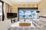 3 bedroom Apartment for sale with sea view in Puerto Banus, Andalucia