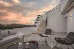 Stylish 3 bedroom Penthouse for sale with panoramic view in Benahavis, Andalucia