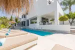 Luxury 4 bedroom Villa for sale with sea view in Nagueles, Marbella, Andalucia