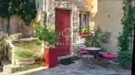 Cosy 2 bedroom House for sale in Uzes, Languedoc-Roussillon