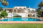 Luxury 5 bedroom Villa for sale in El Paraiso, Andalucia