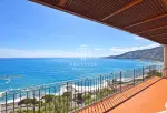 Character 2 bedroom Apartment for sale with sea view in Ospedaletti, Liguria