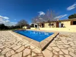 Quiet 4 bedroom Farmhouse for sale with sea view and countryside view in Son Carrio, Mallorca