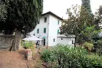 Refurbished 5 bedroom Villa for sale with countryside view in Uzzano, Pistoia, Tuscany