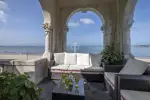 Immaculate 2 bedroom Apartment for sale with panoramic view and sea view in Royan, Poitou-Charentes