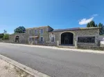 Character 4 bedroom House for sale with countryside view in Sauveterre de Guyenne, Aquitaine