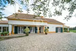 Quiet 6 bedroom Villa for sale with countryside view in Pinhal Novo, Alentejo Southern Portugal