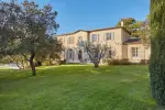 Immaculate 4 bedroom House for sale with countryside view in Aix en Provence, Provence Alpes Cote d'Azur