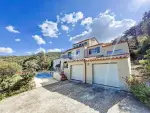 Stylish 4 bedroom House for sale with countryside view in Ceret, Occitanie