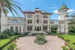 Wow factor 4 bedroom Apartment for sale with sea view in Saint Tropez, Provence Alpes Cote d'Azur