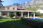 4 bedroom Villa for sale with sea view with Income Potential in Orahovac, Coastal Montenegro