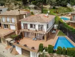 Spacious 3 bedroom Villa for sale with sea view in Lloret de Mar, Catalonia