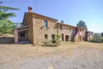 7 bedroom Farmhouse for sale with countryside view with Income Potential in Piegaro, Umbria