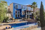 5 bedroom House for sale with panoramic and countryside views with Income Potential in Relleu, Valencia