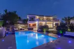 Immaculate 5 bedroom Villa for sale in Nueva Andalucia, Andalucia