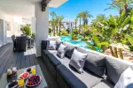 Bright 2 bedroom Apartment for sale in Marbella, Andalucia
