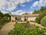 Immaculate 4 bedroom House for sale with countryside view in Bergerac, Nouvelle Aquitaine