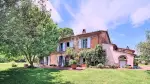 Character 4 bedroom Farmhouse for sale with countryside view in Altopascio, Tuscany