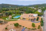 Immaculate 3 bedroom Villa for sale with countryside view in Santa Barbara de Nexe, Algarve
