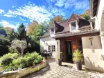 Income Producing 7 bedroom House for sale with countryside view in Orthez, Nouvelle Aquitaine