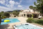 Renovated 5 bedroom House for sale with sea and panoramic views in Tourrettes sur Loup, Provence Alpes Cote d'Azur