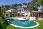 Immaculate 4 bedroom House for sale in Mougins, Provence Alpes Cote d'Azur