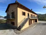 Renovated 7 bedroom Farmhouse for sale with countryside view in Lisciano Niccone, Umbria