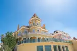 Beachfront 10 bedroom Manor House for sale with sea view in Estoril, Central Portugal