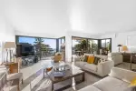 Immaculate 2 bedroom Apartment for sale with sea view in Californie, Cannes, Provence Alpes Cote d'Azur