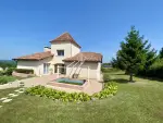 Spacious 3 bedroom House for sale with countryside view in Castillonnes, Nouvelle Aquitaine