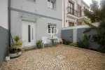 Renovated 3 bedroom Townhouse for sale in Peniche, Central Portugal
