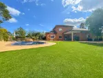 Bright 4 bedroom Chalet for sale with countryside view in Llica de Vall, Catalonia