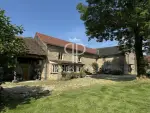 Character 4 bedroom Farmhouse for sale with countryside view in Parisot, Occitanie