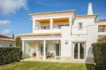 Spacious 4 bedroom Villa for sale with panoramic view in Vilamoura, Algarve