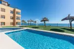 Beachfront 3 bedroom Apartment for sale with sea view in El Campello, Valencia