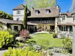 Income Producing 11 bedroom Commercial Property for sale in Perigueux, Nouvelle Aquitaine