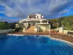 Spacious 3 bedroom Villa for sale with countryside and sea views in Faro, Algarve