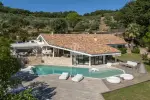 4 bedroom House for sale with panoramic and sea views with Income Potential in Le Rouret, Provence Alpes Cote d'Azur